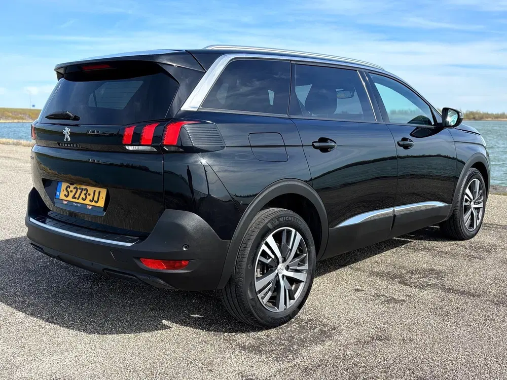 Peugeot 5008 1.2 PureTech Allure Pack Business uit 2023, foto 5
