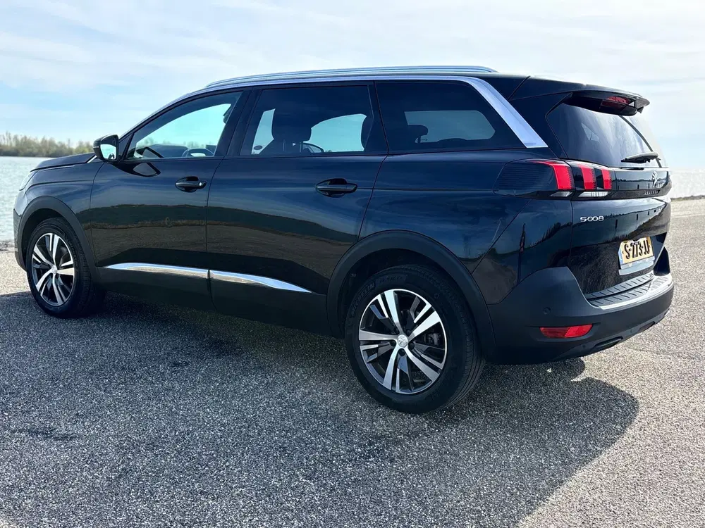 Peugeot 5008 1.2 PureTech Allure Pack Business uit 2023, foto 7