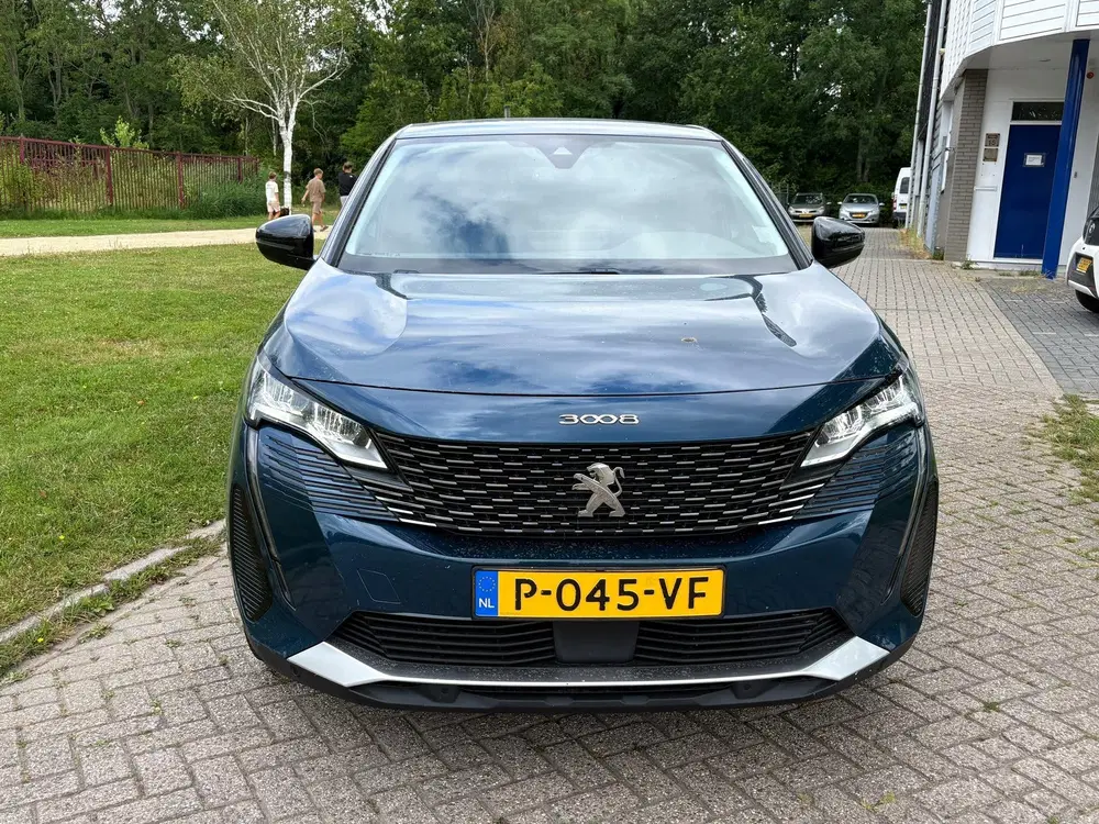 Peugeot 3008 1.2 PureTech Allure uit 2022, foto 3