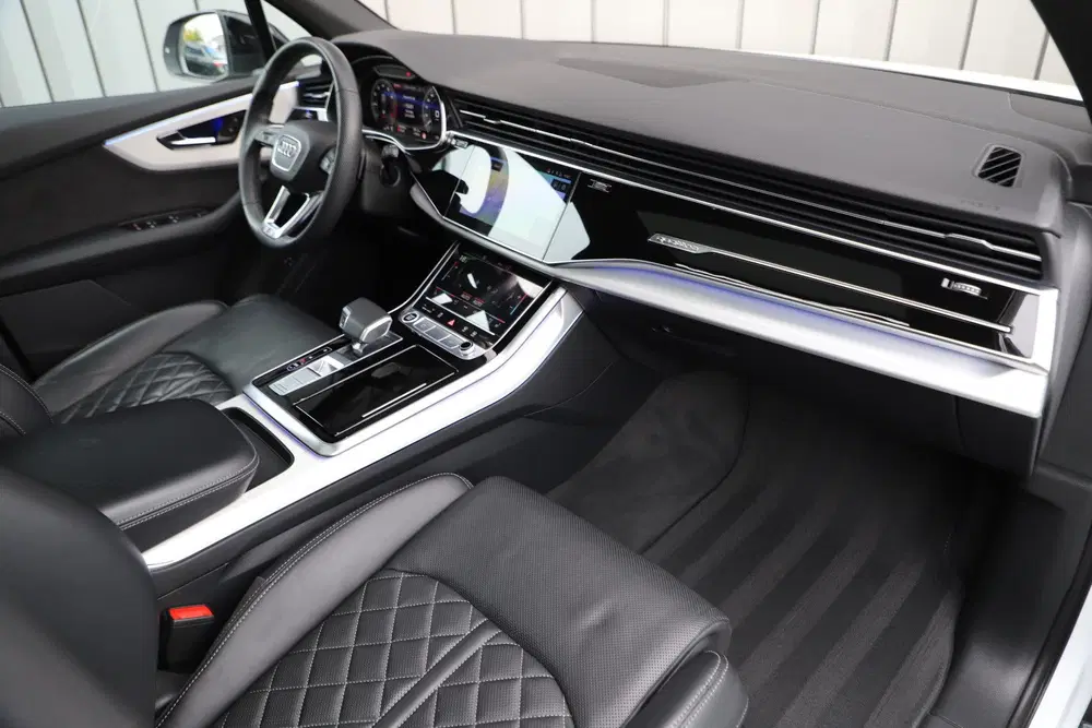 Audi Q7 55 TFSI e quattro Pro Line Plus uit 2020, foto 2