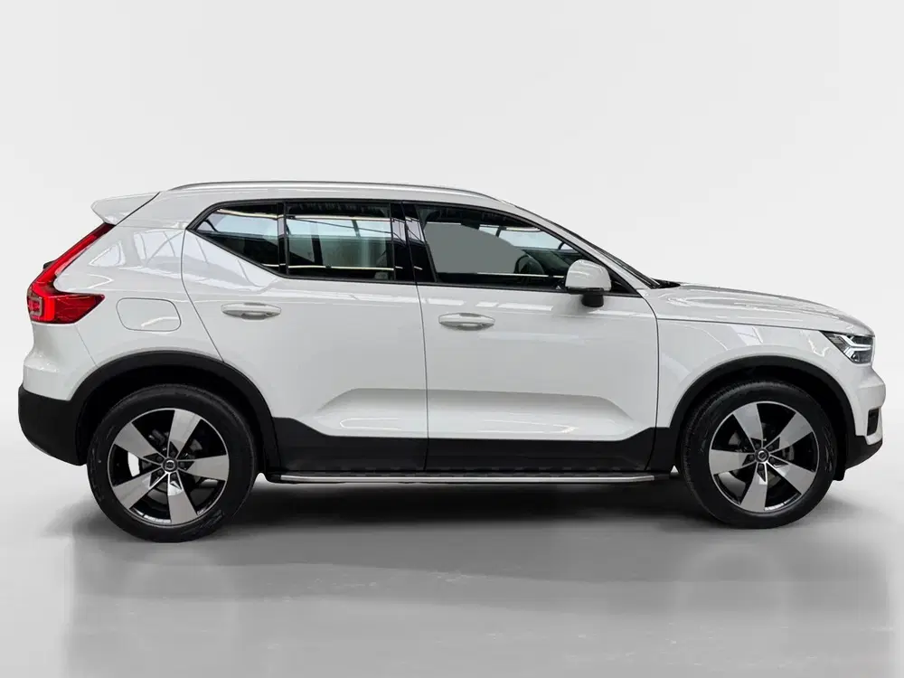 Volvo XC40 1.5 T2 Momentum Business I Leder I CarPlay uit 2022, foto 8
