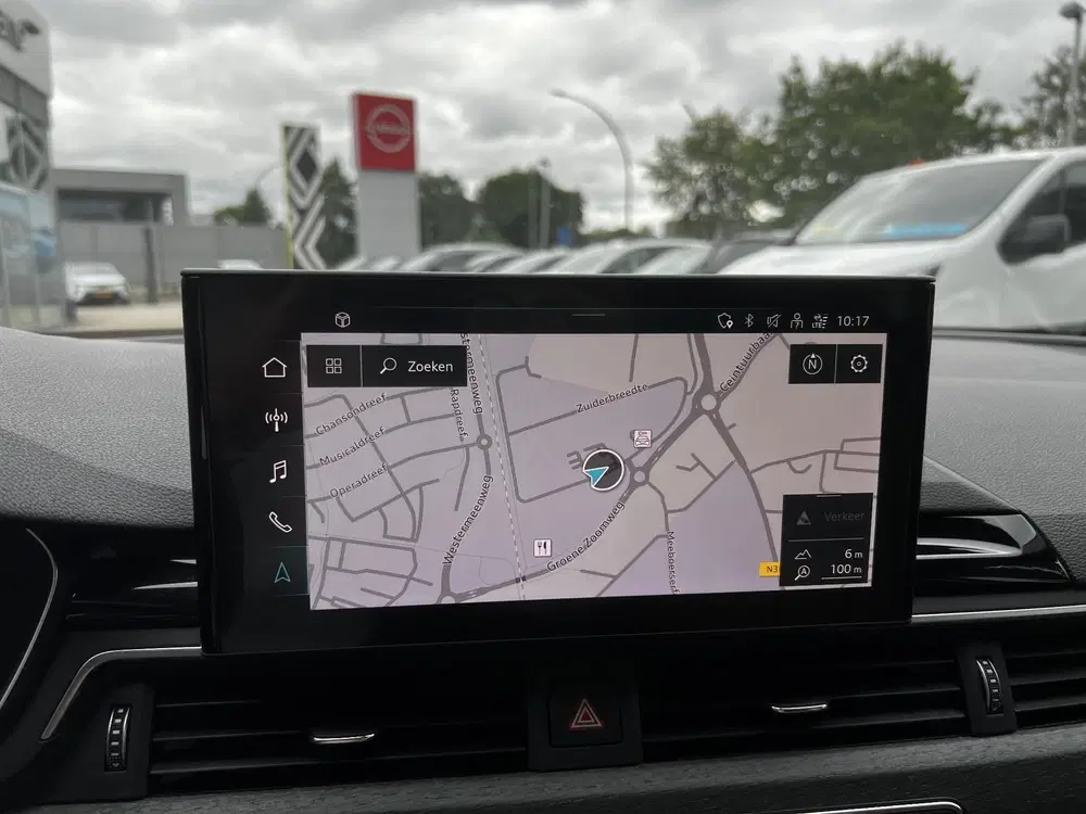 Audi A4 35 TFSI Business Edition uit 2021, foto 11