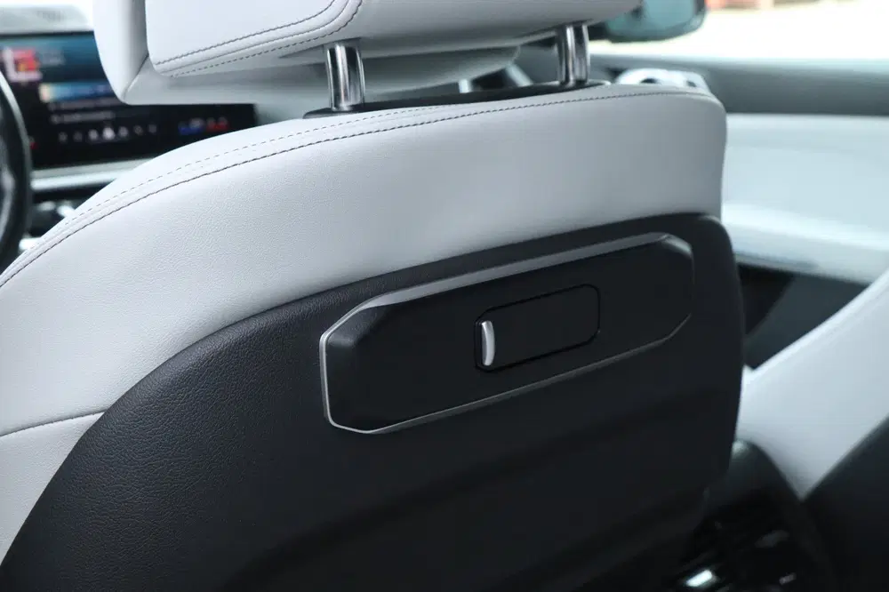 BMW X5 XDrive50e uit 2023, foto 14