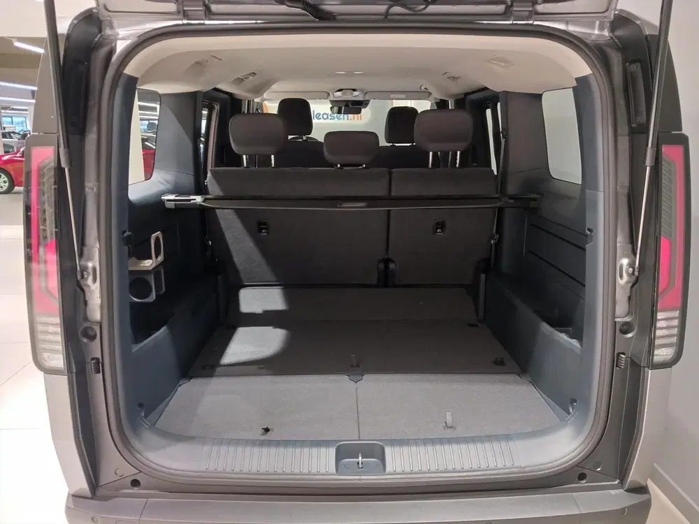 Kia PV5 Passenger 71 uit 2026, foto 5