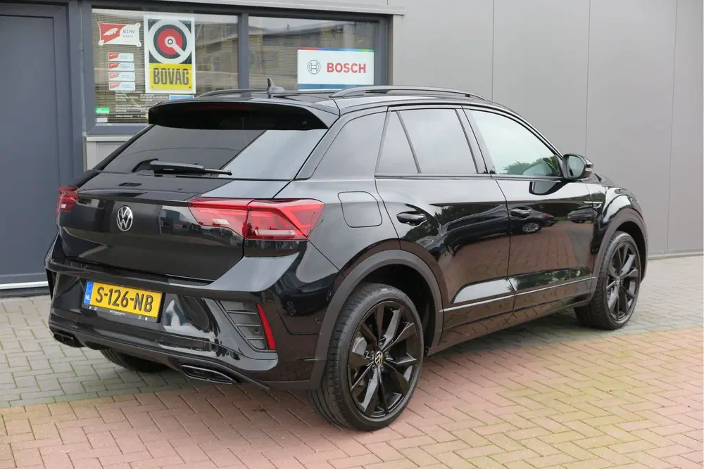 Volkswagen T-Roc 1.5 TSI 150pk DSG R-Line Black Style Virtu uit 2023, foto 11