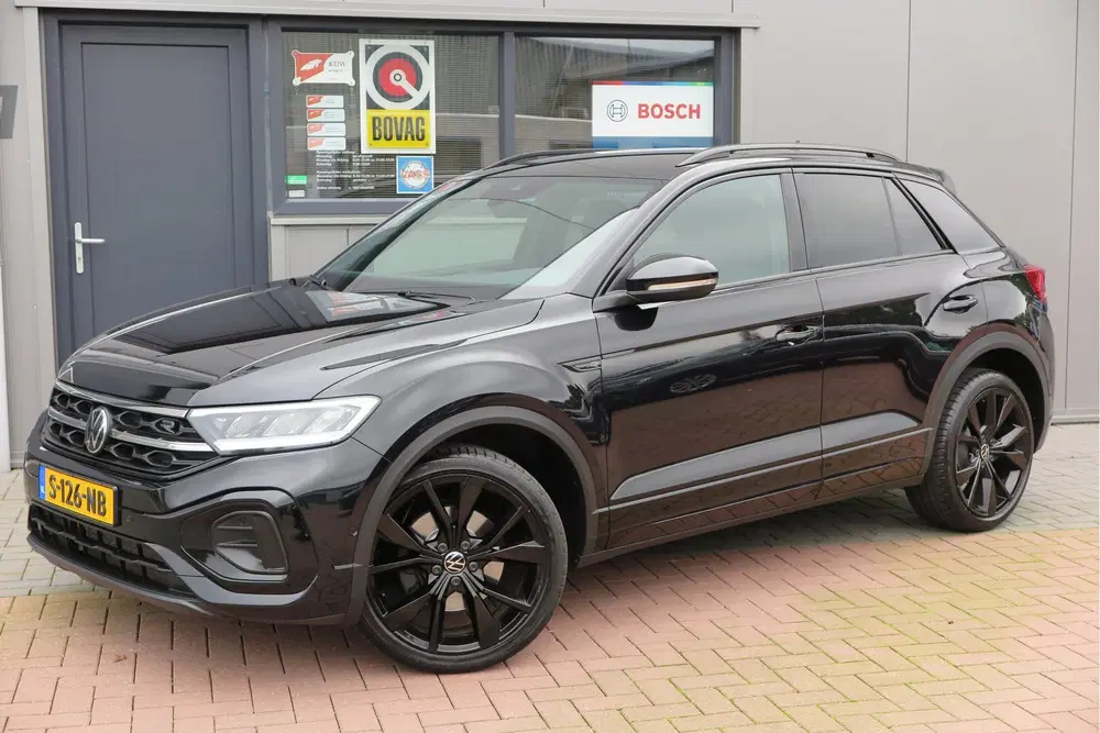 Volkswagen T-Roc 1.5 TSI 150pk DSG R-Line Black Style Virtu uit 2023, foto 13