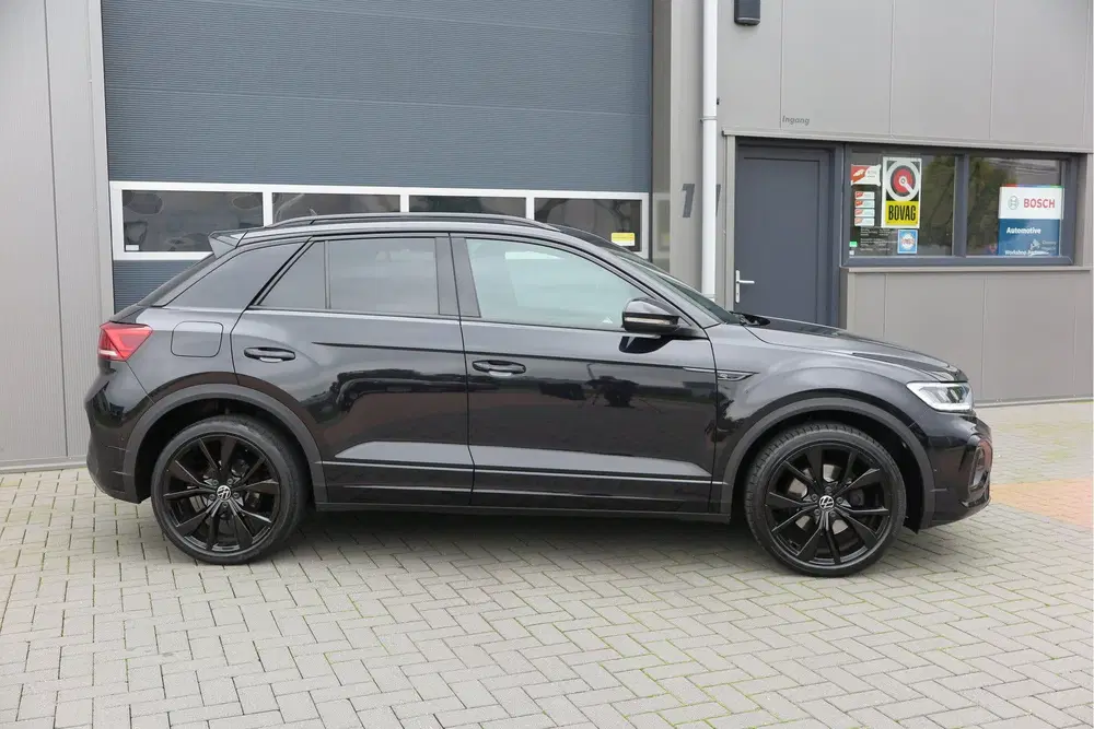Volkswagen T-Roc 1.5 TSI 150pk DSG R-Line Black Style Virtu uit 2023, foto 15