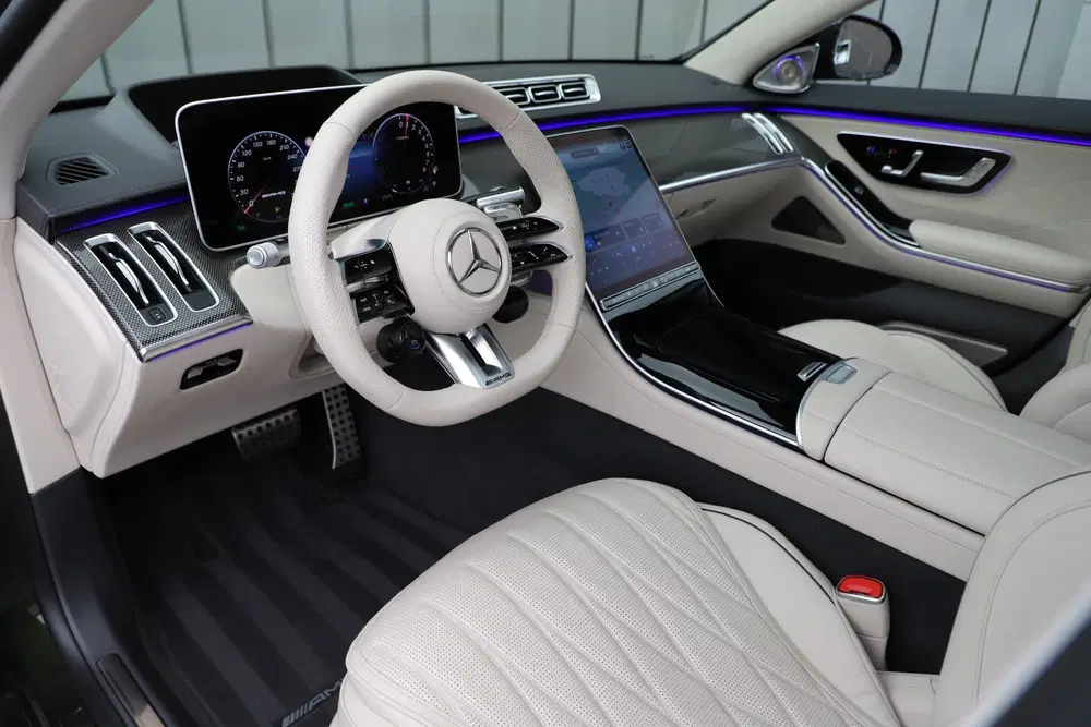 Mercedes-Benz S-Klasse AMG 63 S E Performance uit 2025, foto 10