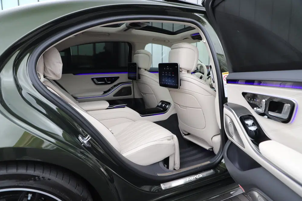 Mercedes-Benz S-Klasse AMG 63 S E Performance uit 2025, foto 6
