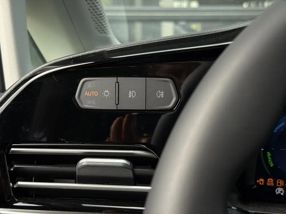 Ford Tourneo Connect 1.5 PHEV L2 Titanium uit 2026, foto 9