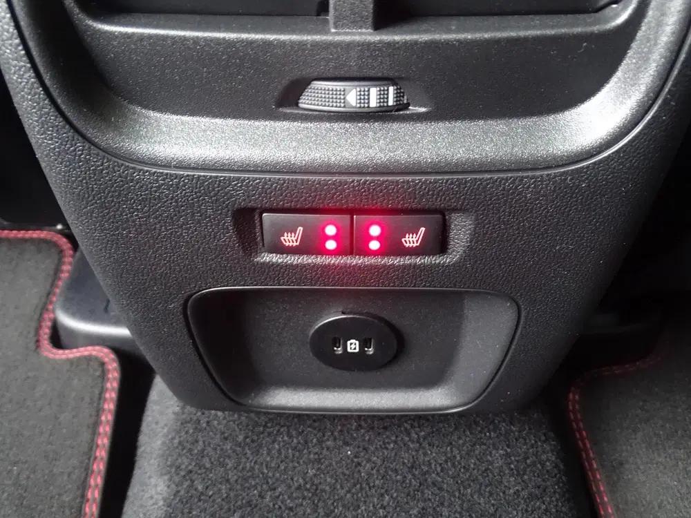 Ford Kuga 2.5 PHEV ST-Line uit 2026, foto 10