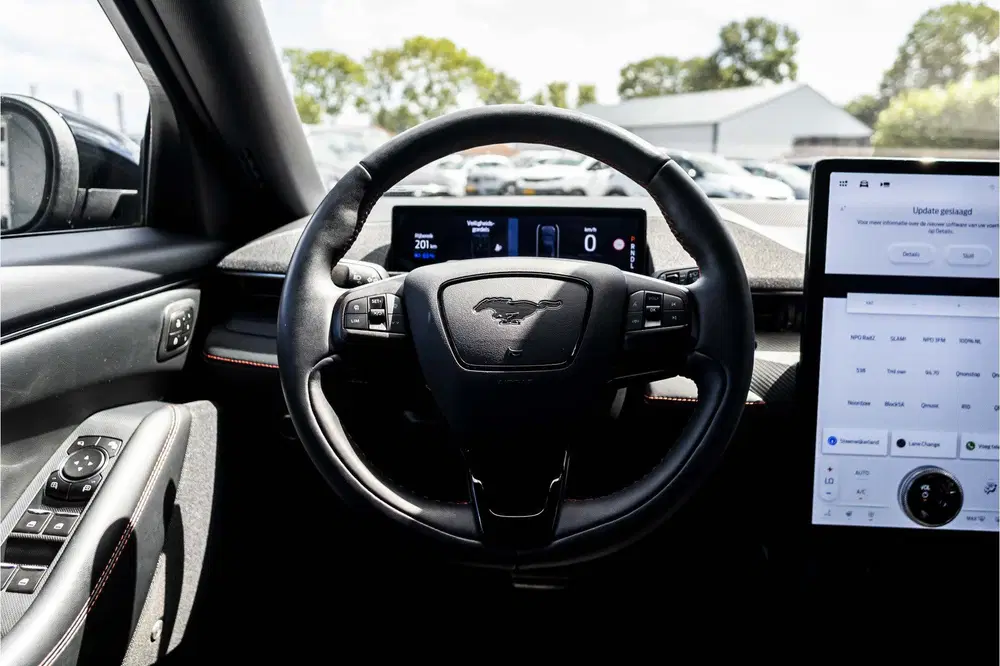Ford Mustang Mach-E AWD 75 kWh uit 2021, foto 7