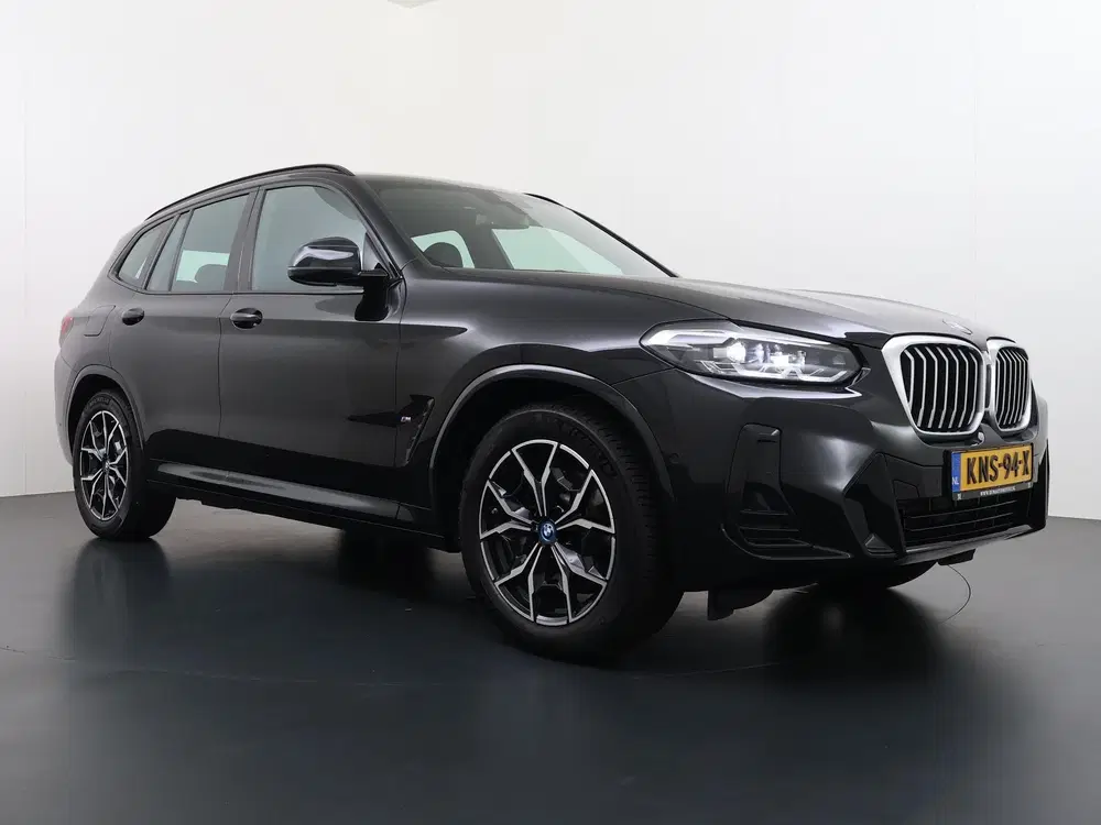 BMW X3 xDrive30e M-SPORT uit 2023, foto 3