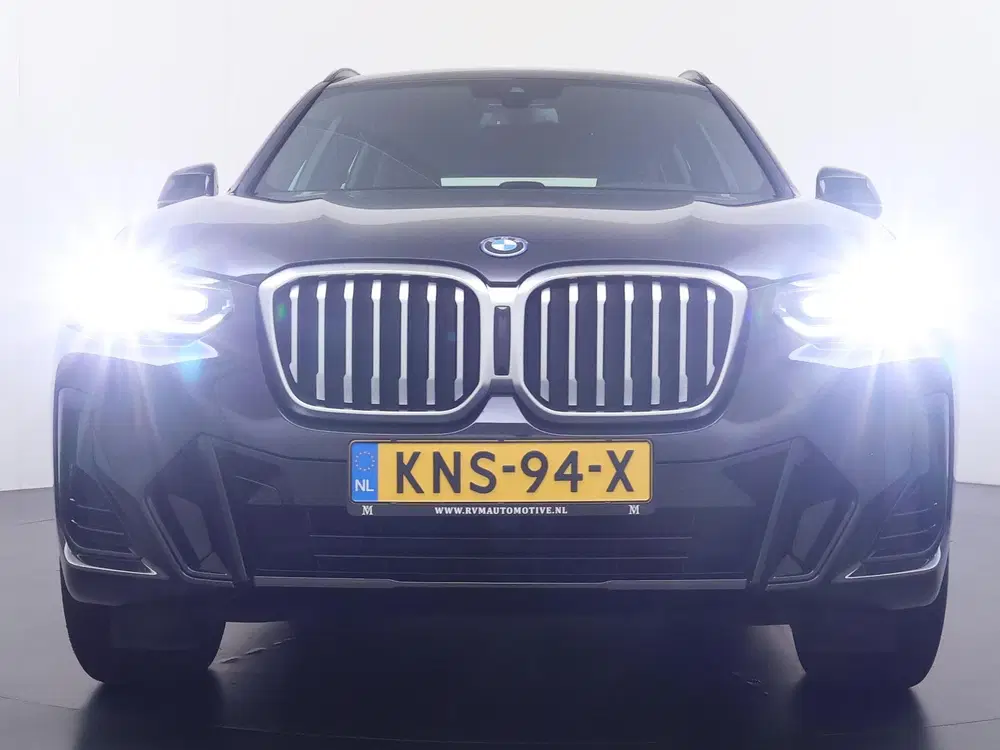 BMW X3 xDrive30e M-SPORT uit 2023, foto 4