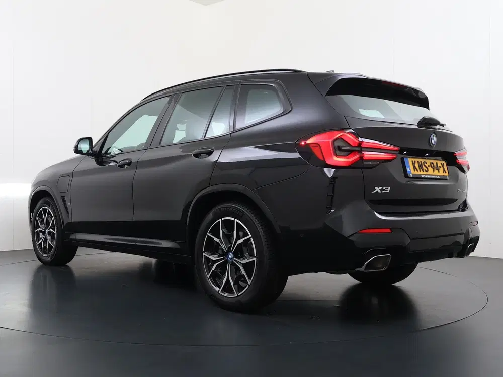 BMW X3 xDrive30e M-SPORT uit 2023, foto 6