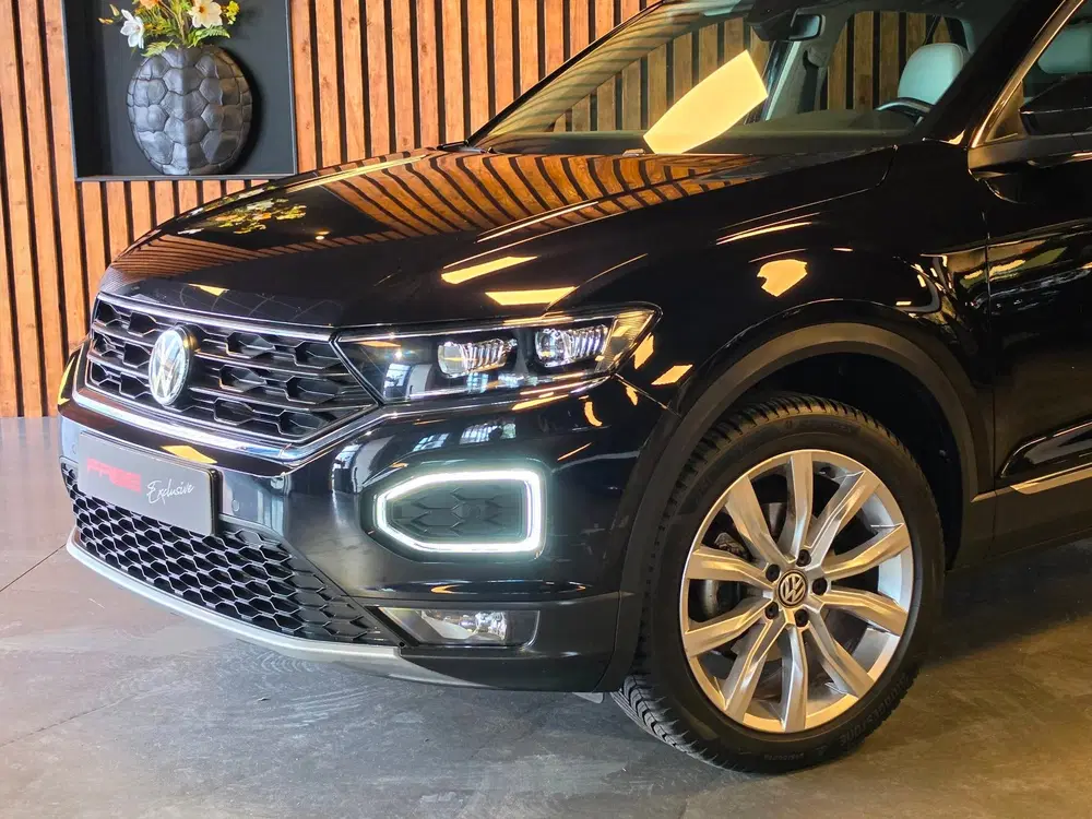 Volkswagen T-Roc 1.5 TSI Sport Business l Led l Pano l Virt uit 2020, foto 2