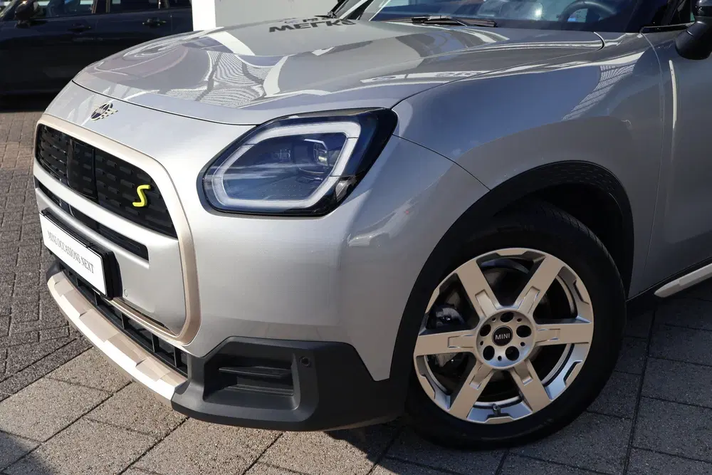 Mini Countryman SE ALL4 uit 2025, foto 2