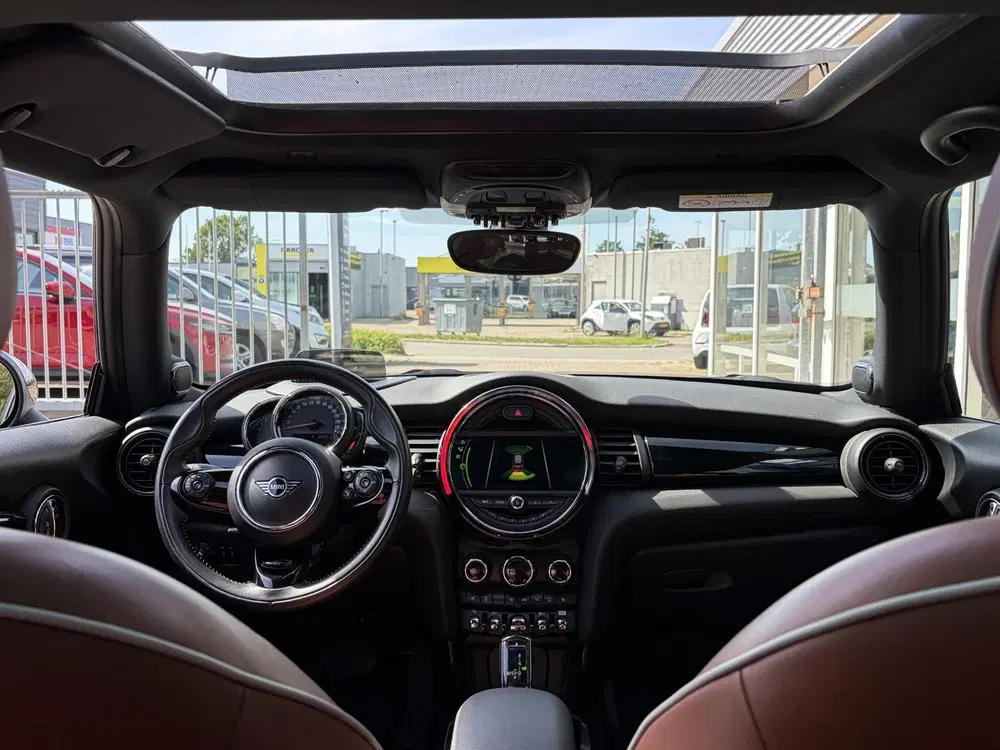 Mini Cooper 1.5 Cooper 60 Years Edition uit 2019, foto 14