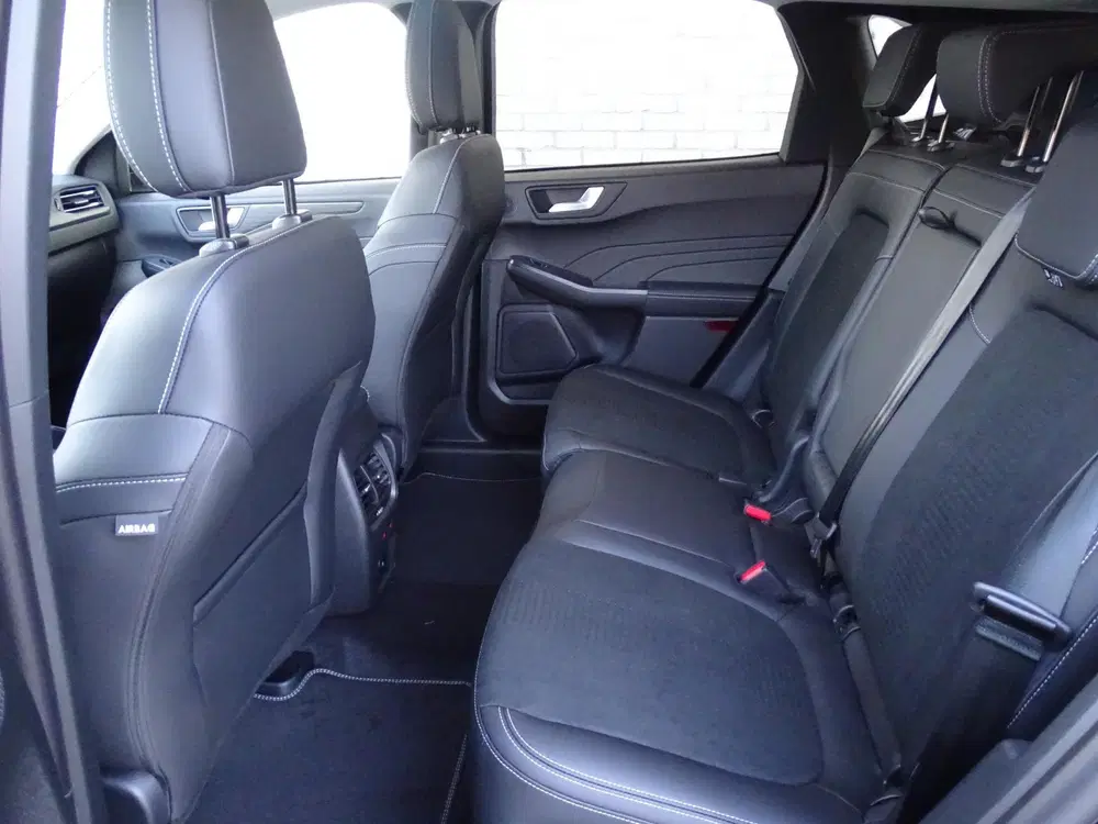 Ford Kuga 2.5 PHEV Active X uit 2026, foto 13