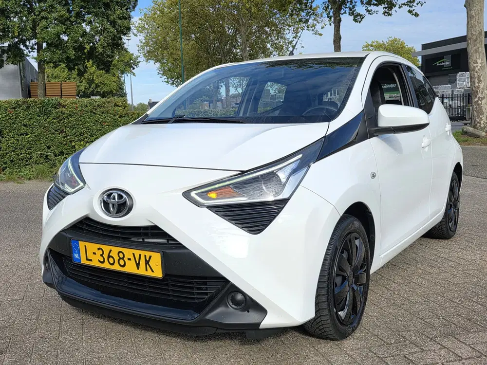 Toyota Aygo 1.0 VVT-i x-play uit 2021, foto 4
