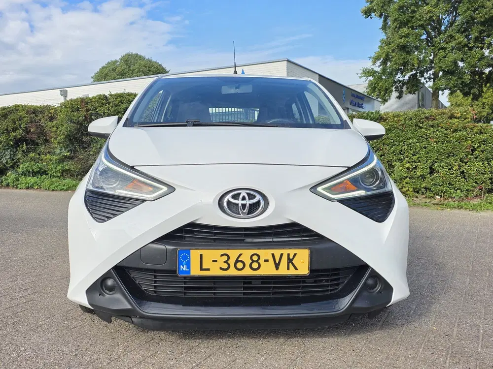 Toyota Aygo 1.0 VVT-i x-play uit 2021, foto 5