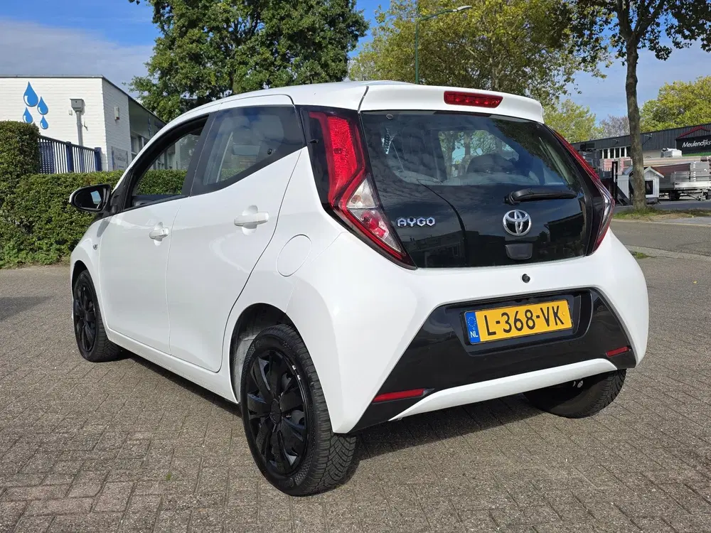 Toyota Aygo 1.0 VVT-i x-play uit 2021, foto 8