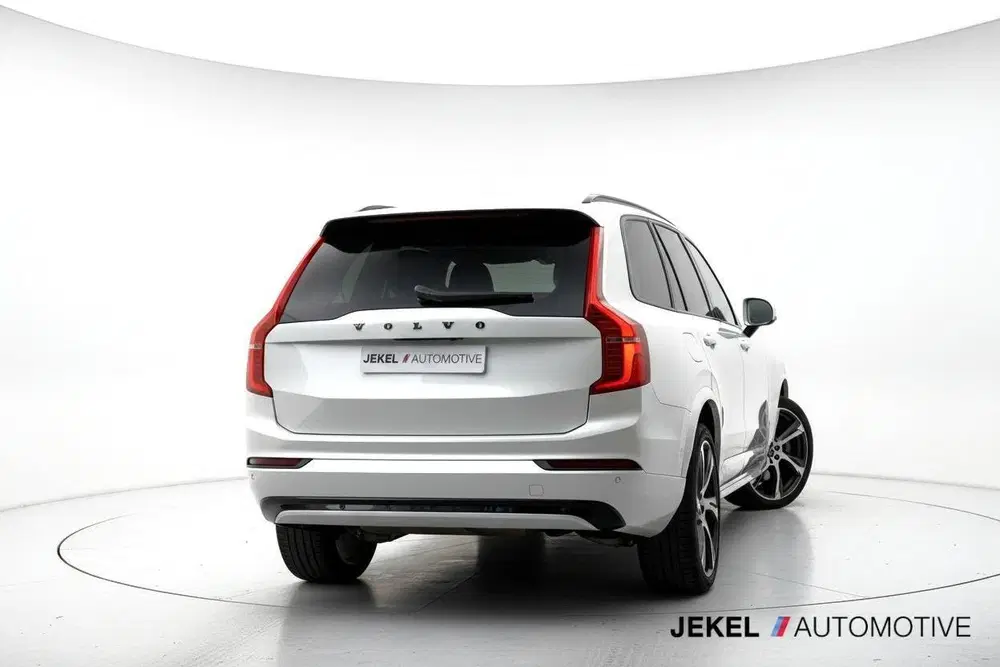 Volvo XC90 2.0 T8 AWD R-Design Longrange (€ 43.611 uit 2022, foto 2