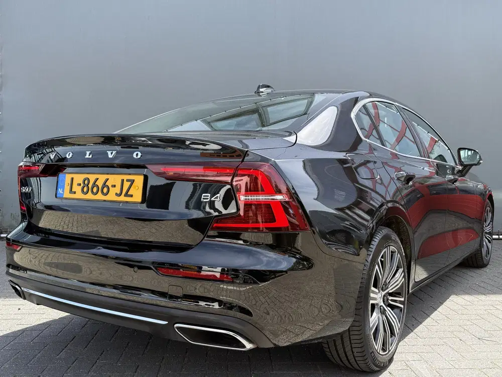 Volvo S60 BWJ 2021 2.0 B4 198 PK Inscription AUTOMAA uit 2021, foto 2