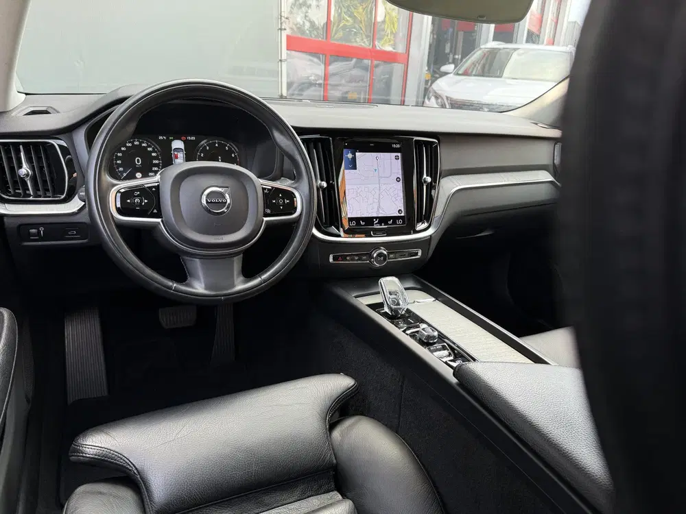 Volvo S60 BWJ 2021 2.0 B4 198 PK Inscription AUTOMAA uit 2021, foto 4