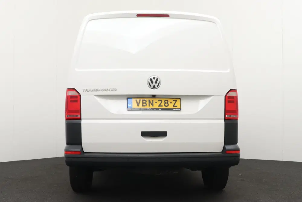Volkswagen Transporter 2.0 TDI Highline Camera Betimmerd Par uit 2019, foto 4