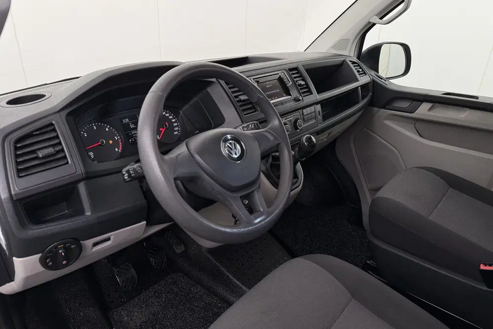 Volkswagen Transporter 2.0 TDI Highline Camera Betimmerd Par uit 2019, foto 8