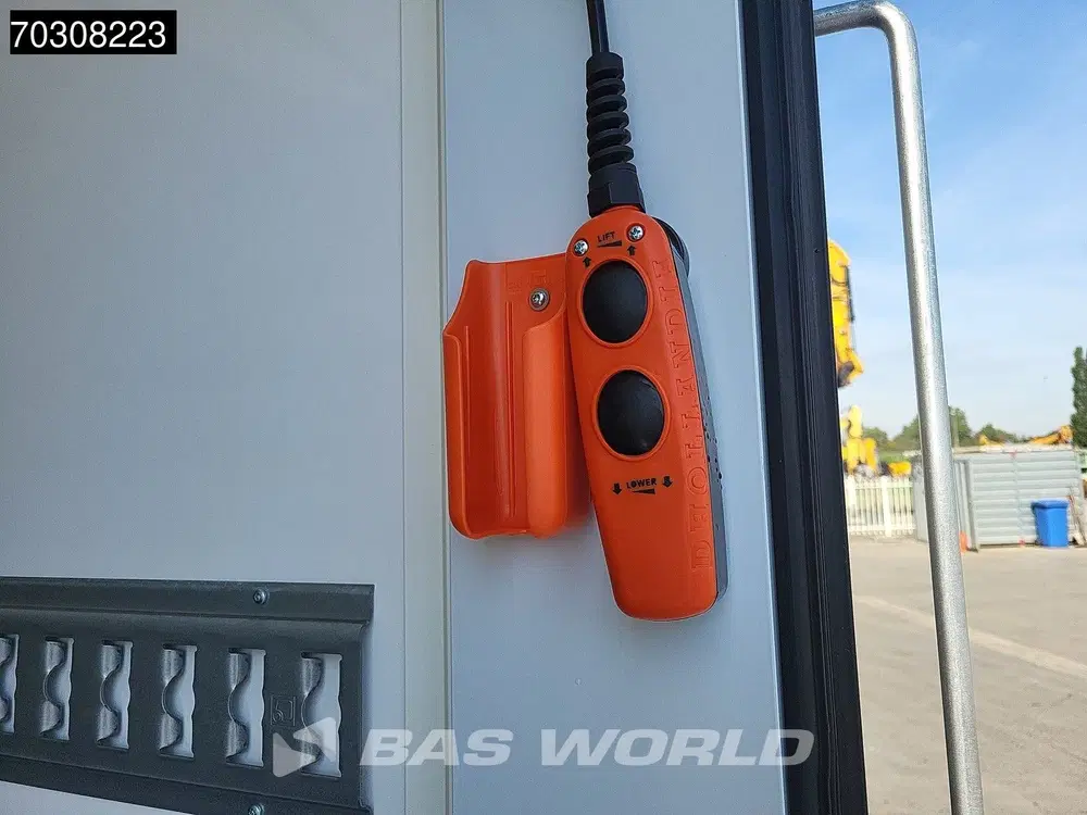Iveco Daily Automaat Luchtvering 1000KG Laadklep Bakwa uit 2026, foto 10