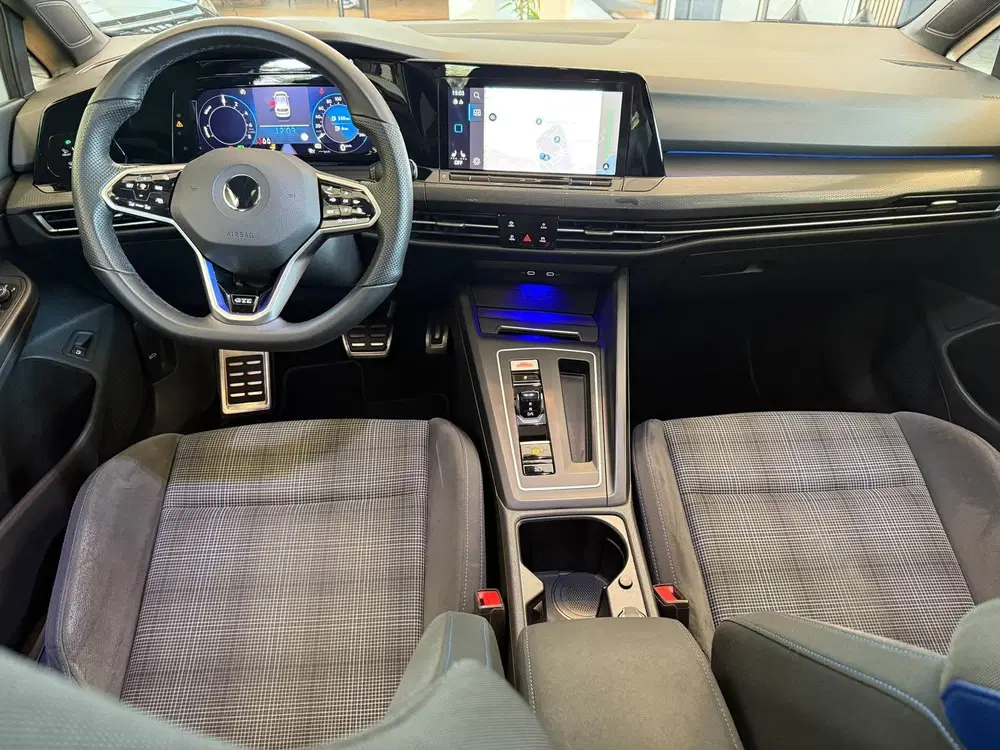Volkswagen Golf 1.4 eHybrid GTE SoH 93 uit 2021, foto 13