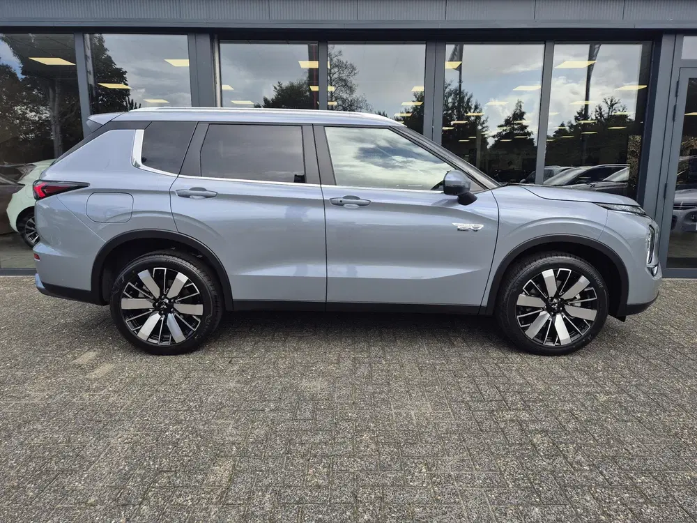 Mitsubishi Outlander 2.4 PHEV Intense+ uit 2026, foto 14