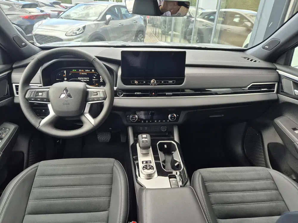 Mitsubishi Outlander 2.4 PHEV Intense+ uit 2026, foto 3