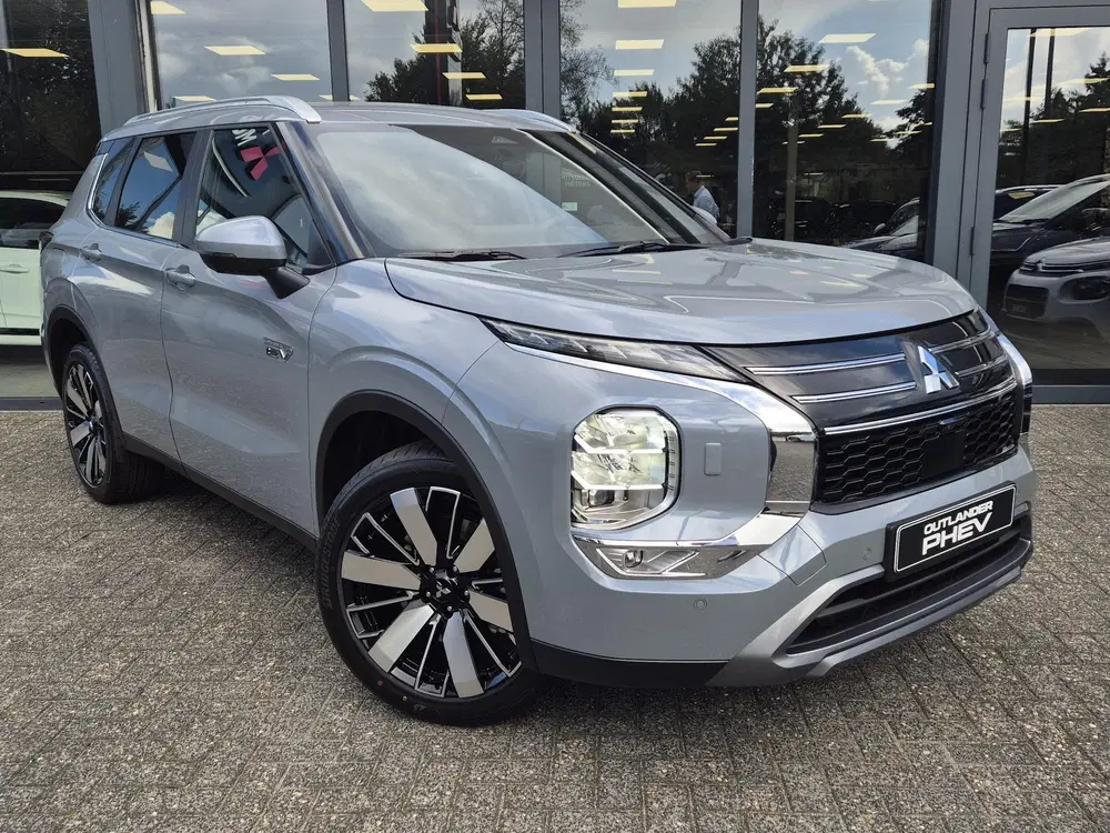 Mitsubishi Outlander 2.4 PHEV Intense+ uit 2026, foto 4