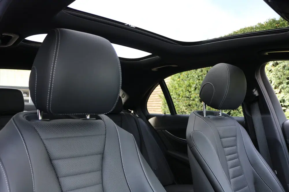 Mercedes-Benz E-Klasse 300 de 4 Matic AMG Line AMG Nightpakk uit 2022, foto 8