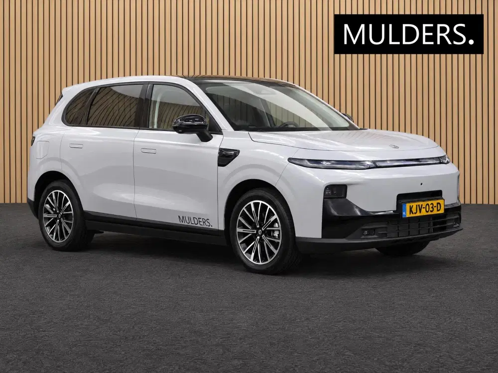 Leapmotor B10 Design Hybrid EV 18.8 kWh Direct leverbaar uit 2026