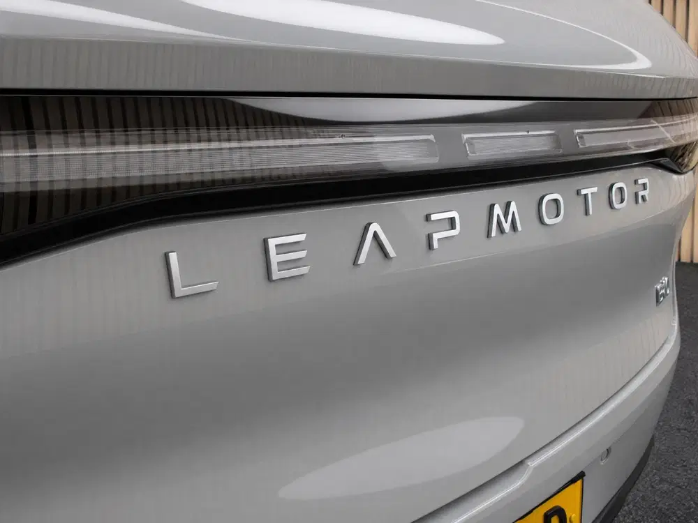 Leapmotor B10 Design Hybrid EV 18.8 kWh Direct leverbaar uit 2026, foto 10