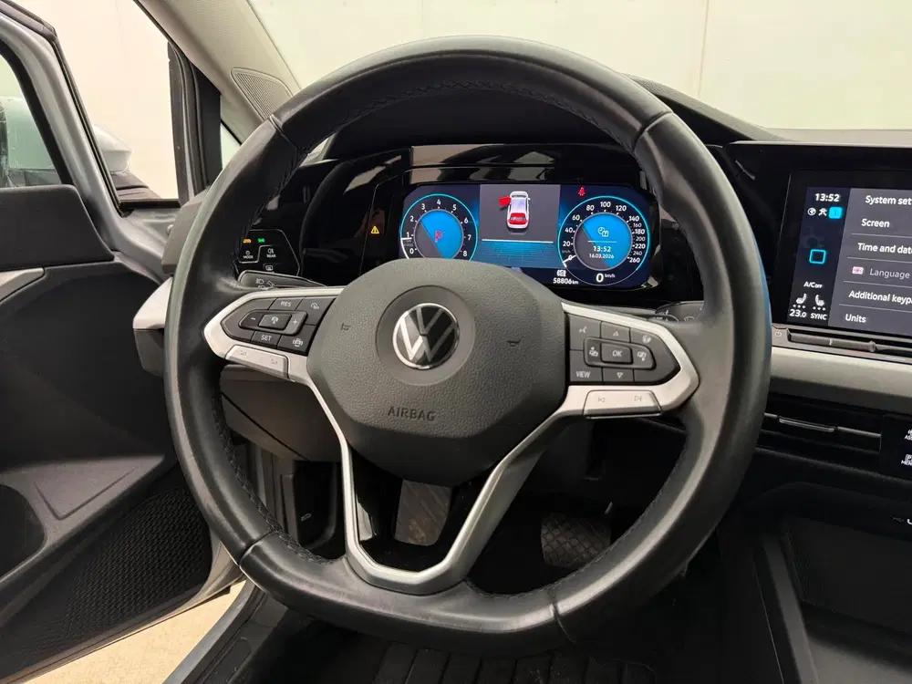 Volkswagen Golf 1.5 eTSI Life Business uit 2022, foto 15