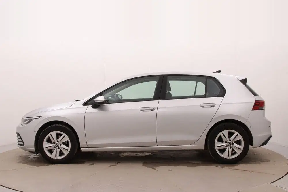 Volkswagen Golf 1.5 eTSI Life Business uit 2022, foto 3