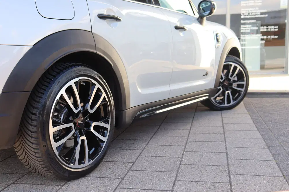 Mini Countryman Cooper SE ALL4 JCW Automaat uit 2023, foto 12