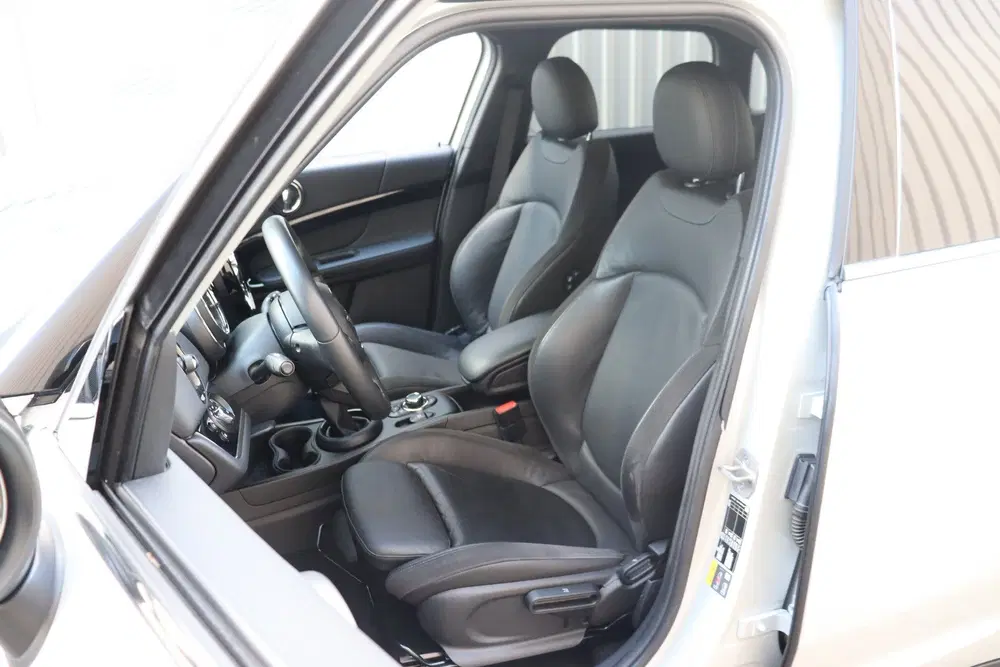 Mini Countryman Cooper SE ALL4 JCW Automaat uit 2023, foto 4