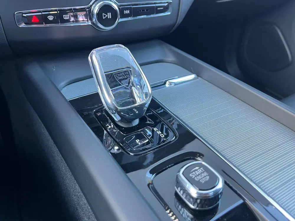 Volvo XC60 2.0 T8 Plug-in hybrid AWD Pano uit 2023, foto 14