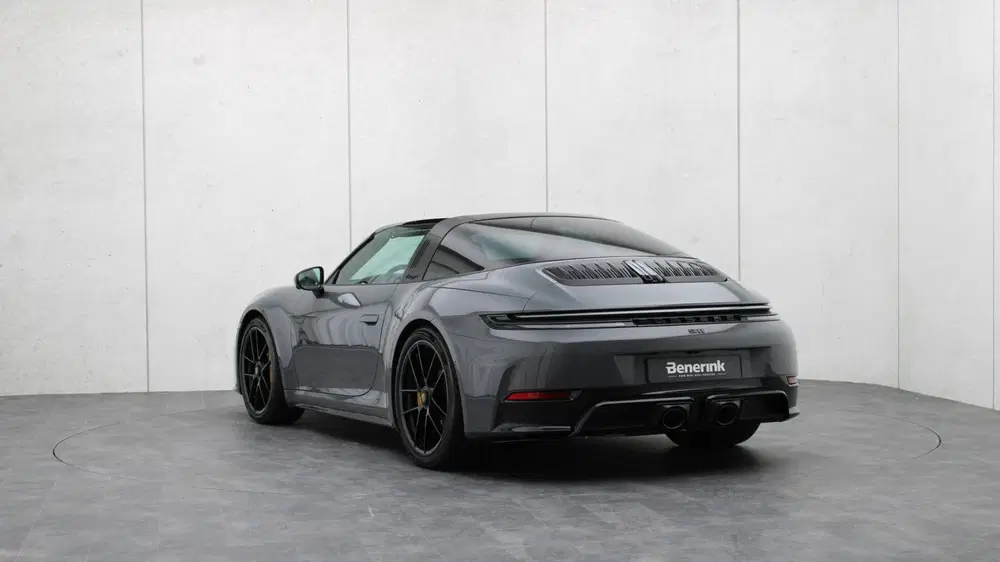 Porsche 911 992.2 Targa 4 GTS uit 2025, foto 3