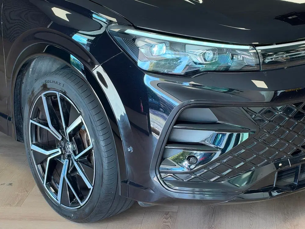 Volkswagen Tiguan 1.5 eTSI R-Line Business DSG PANO NAVI 360 uit 2024, foto 5