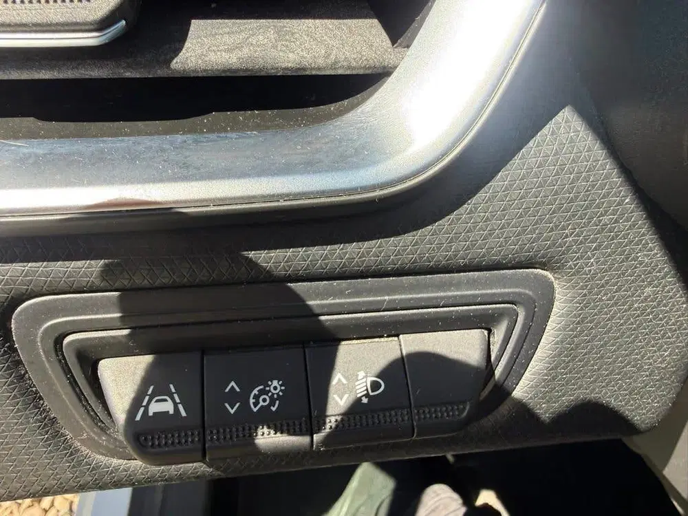 Renault Clio 1.0 SCe 2020 uit 2020, foto 12