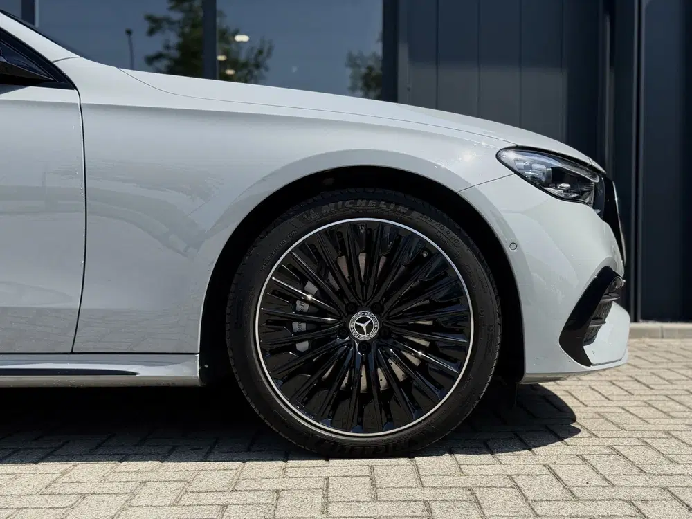 Mercedes-Benz E-Klasse 300 de AMG Line Pano Hyperscreen uit 2024, foto 10