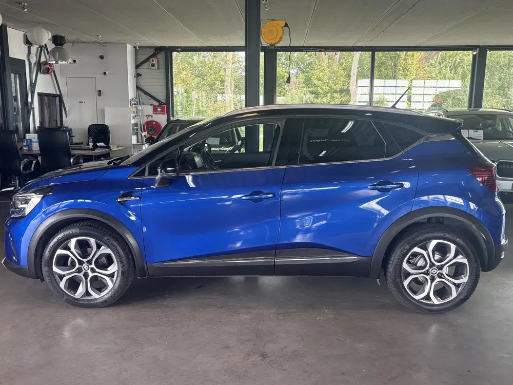 Renault Captur 1.3 TCe 140 R.S. Line uit 2022, foto 2