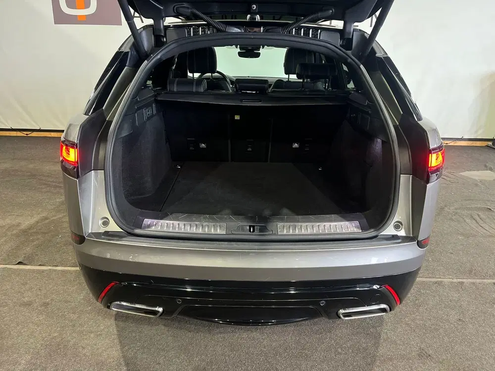 Land Rover Range Rover Velar 2.0 P300 Turbo AWD R-Dynamic HS uit 2019, foto 11